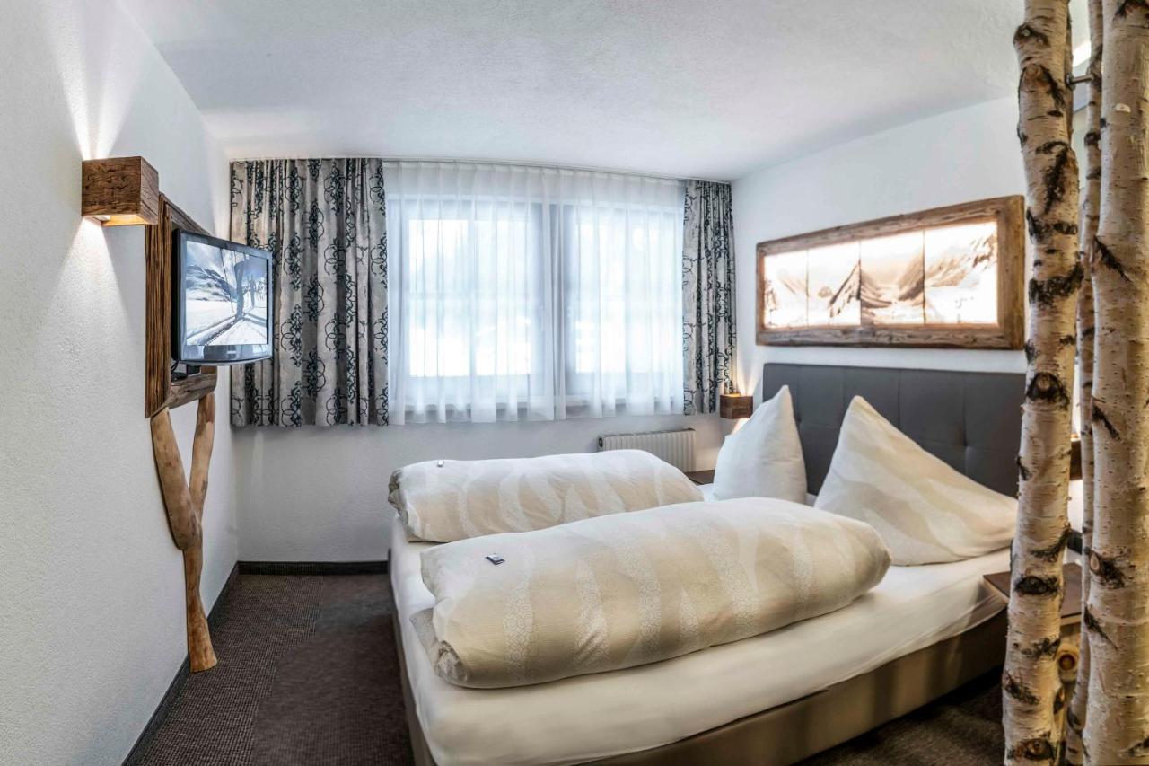 Hotel Almhof-Reithof Pitztal Sankt Leonhard im Pitztal Esterno foto