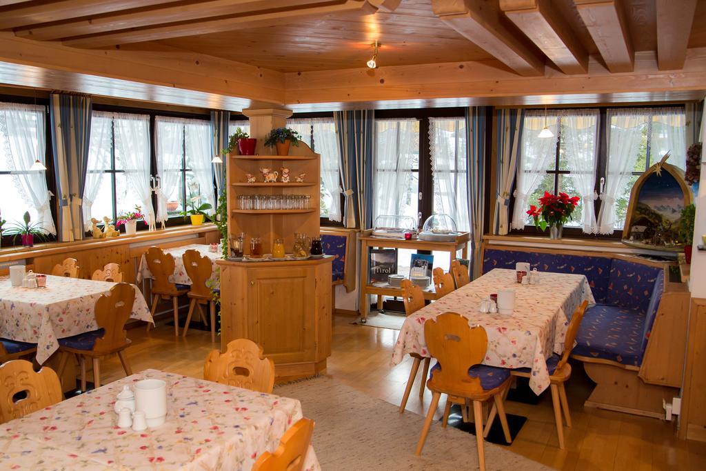 Hotel Almhof-Reithof Pitztal Sankt Leonhard im Pitztal Esterno foto
