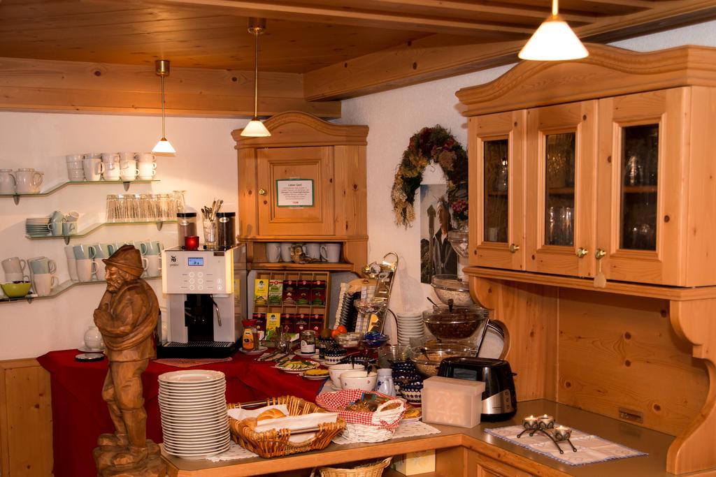 Hotel Almhof-Reithof Pitztal Sankt Leonhard im Pitztal Esterno foto